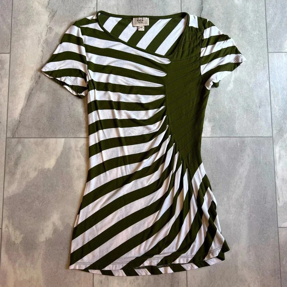ECI New York Women’s Striped Blouse